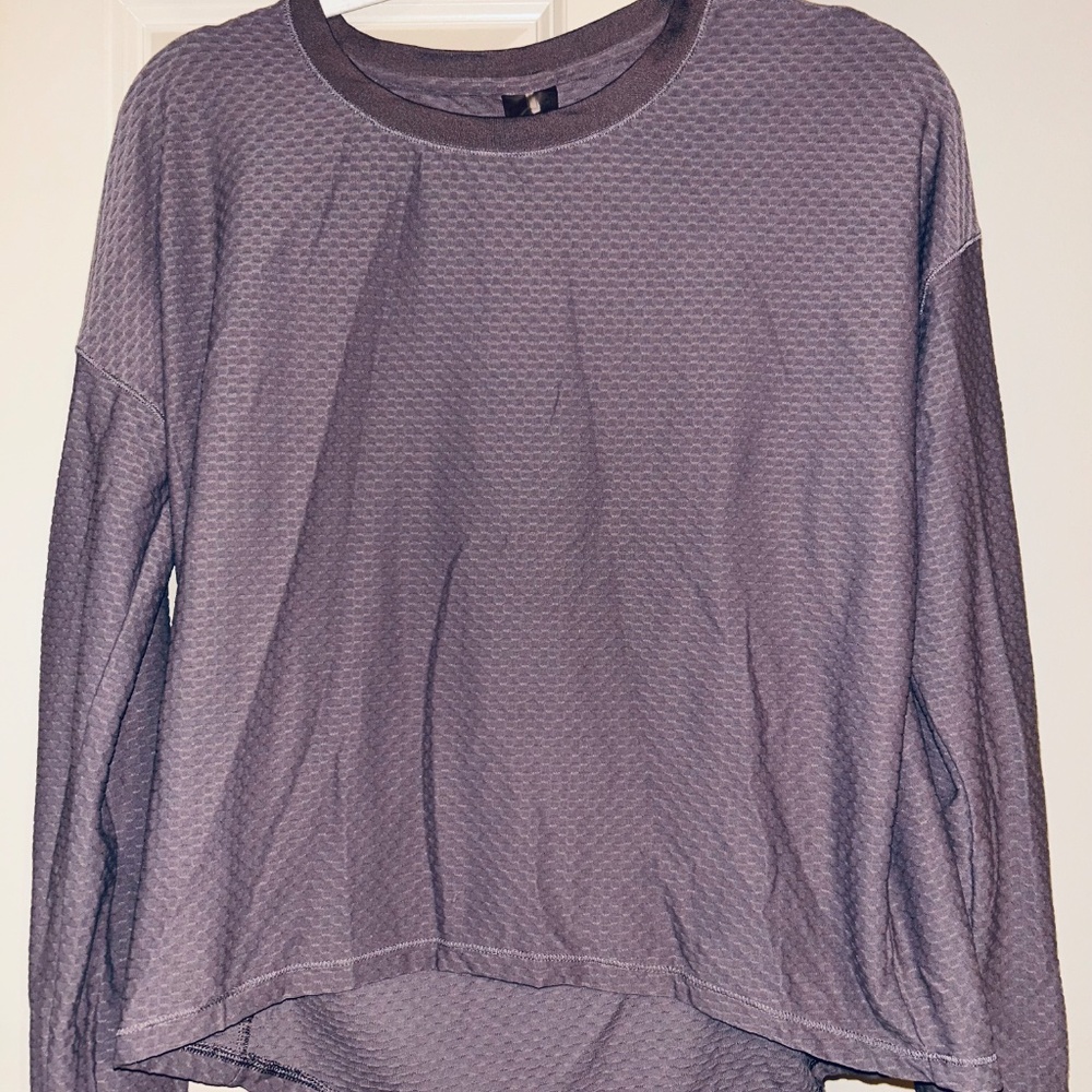 Workout top bundle - Picture 2 of 7